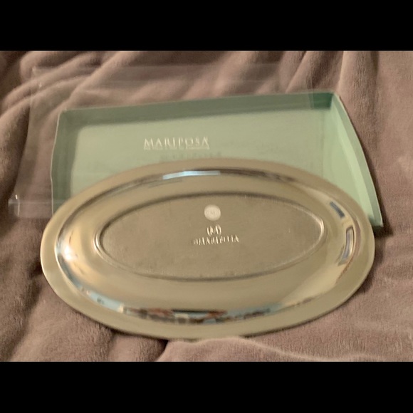 NIB Mariposa “est 2018” metal dish - Picture 3 of 8